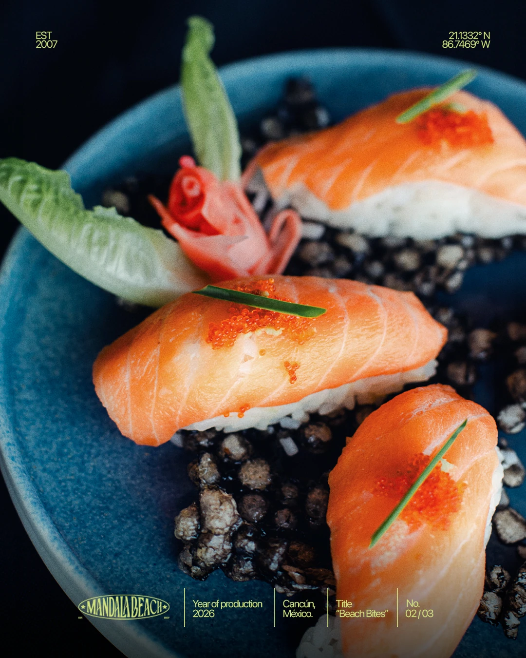 Sistema gráfico de Mandala Beach aplicado a una fotografía gastronómica de sushi.